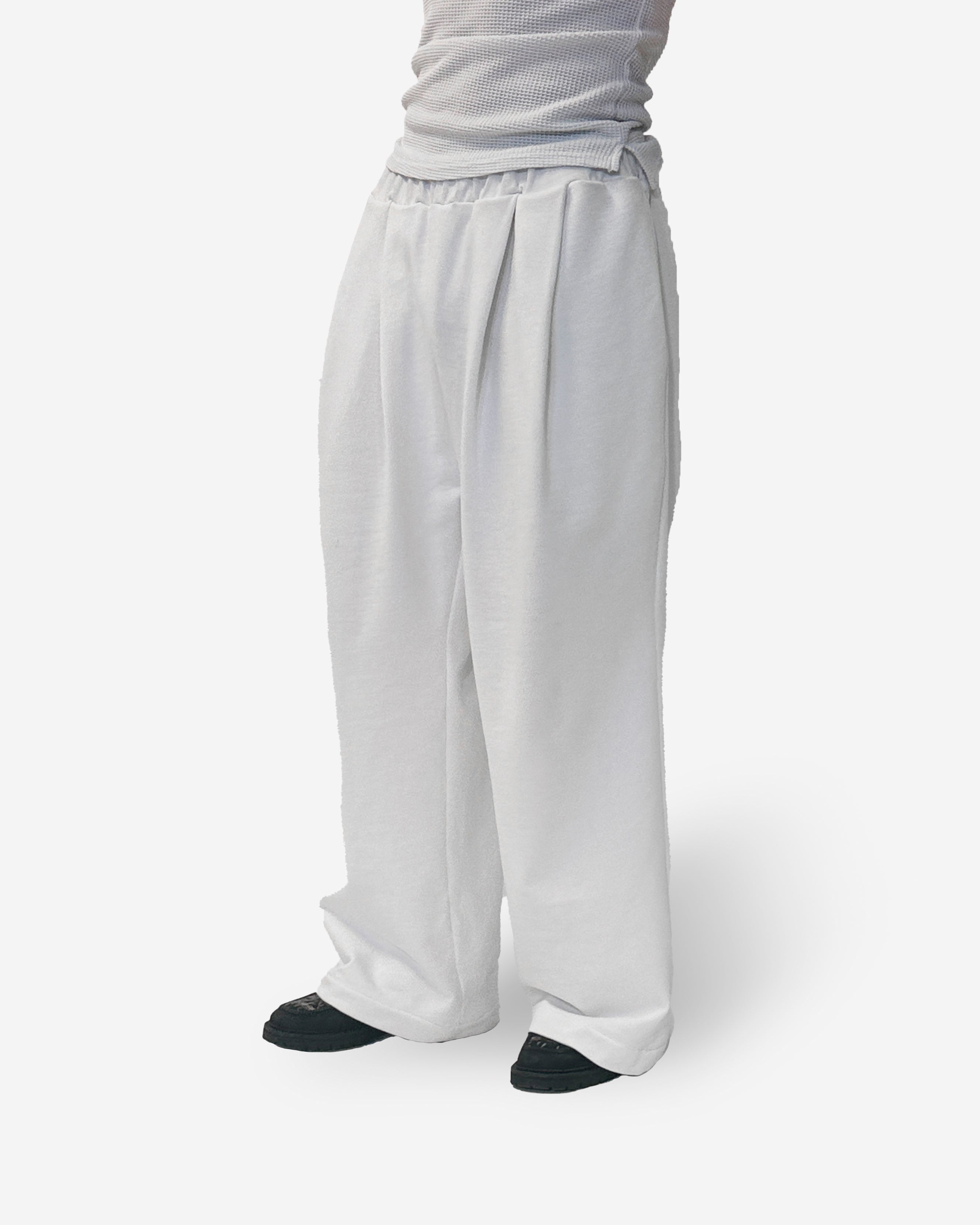 The Sweatpants in White